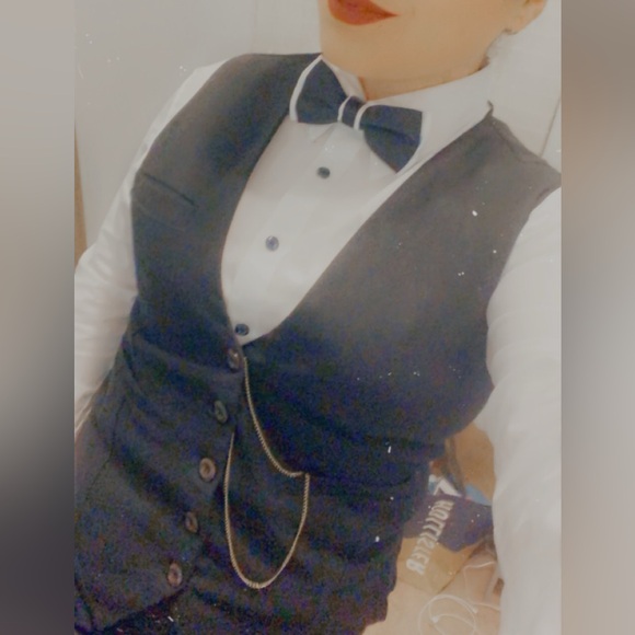 Esabel C. Long Sleeve Button-Up | White Long sleeve button up | Size M - Picture 5 of 14